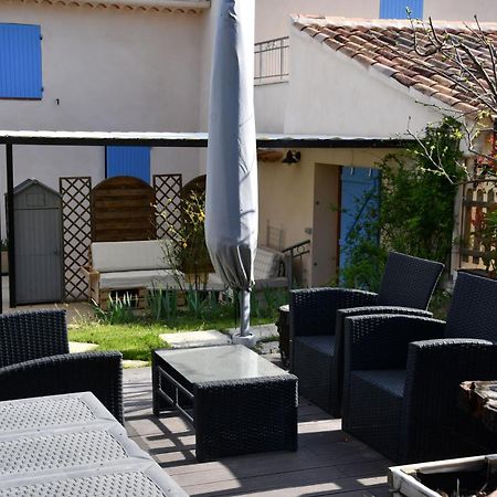 Vila L'Ocabee La Tour-dʼAigues Exteriér fotografie
